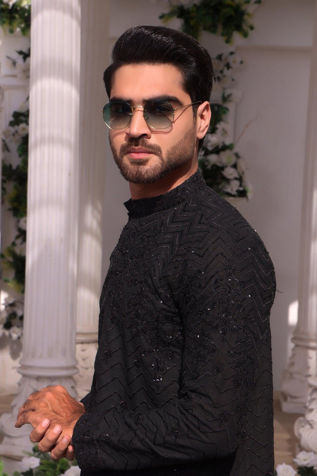 Embroidered Black Kurta and Pajama - ZB 1019 - Zeshan Bariwala