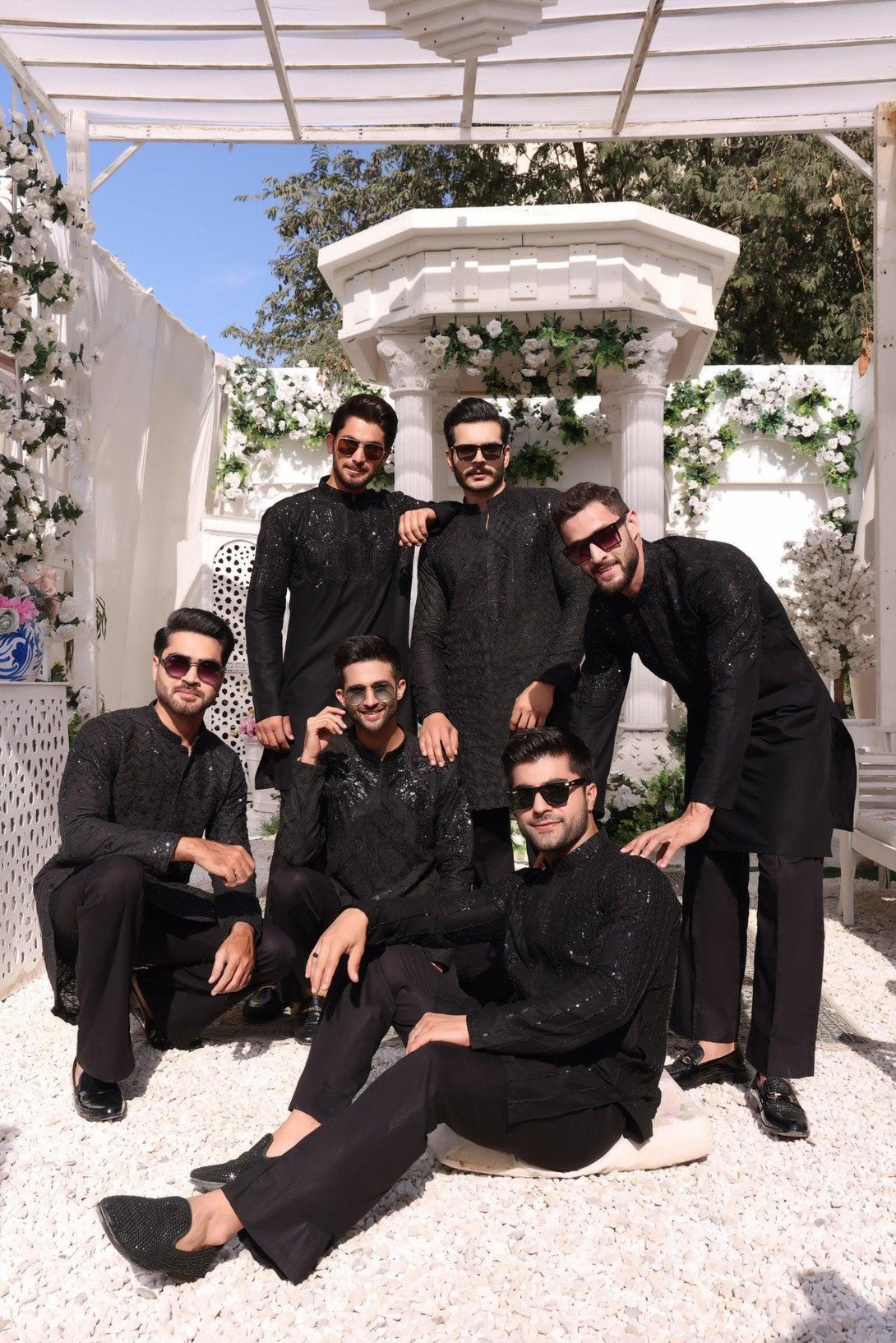 Embroidered Black Kurta and Pajama - ZB 1020 - Zeshan Bariwala