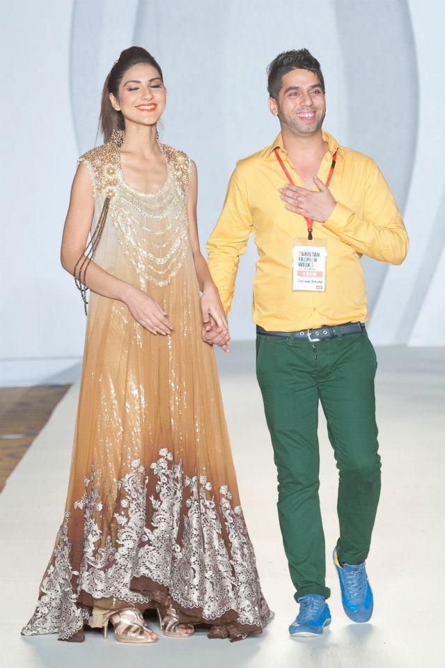 Embroidered ZB 1084 - Zeshan Bariwala